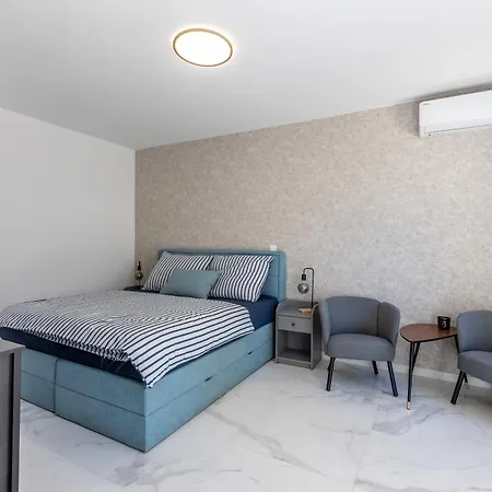 Apartment Blue Chill *